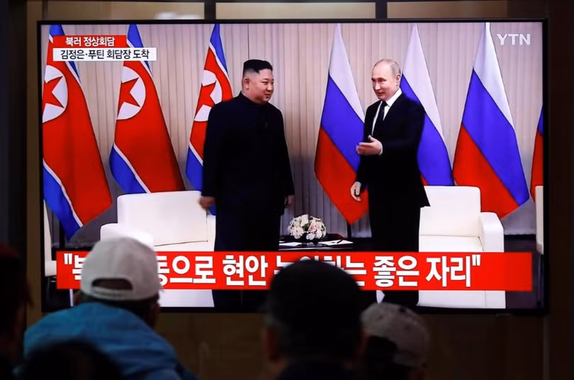 Không khí hội nghị thượng đỉnh đầu tiên giữa Tổng thống Putin và Chủ tịch Kim Jong-un