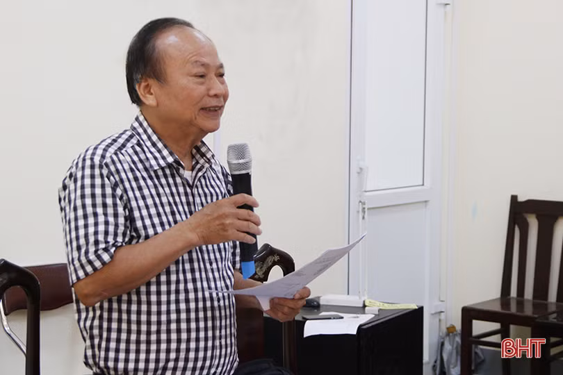 Bí thư Tỉnh ủy Lê Đình Sơn giải đáp thấu đáo kiến nghị của công dân trong phiên tiếp định kỳ tháng 4