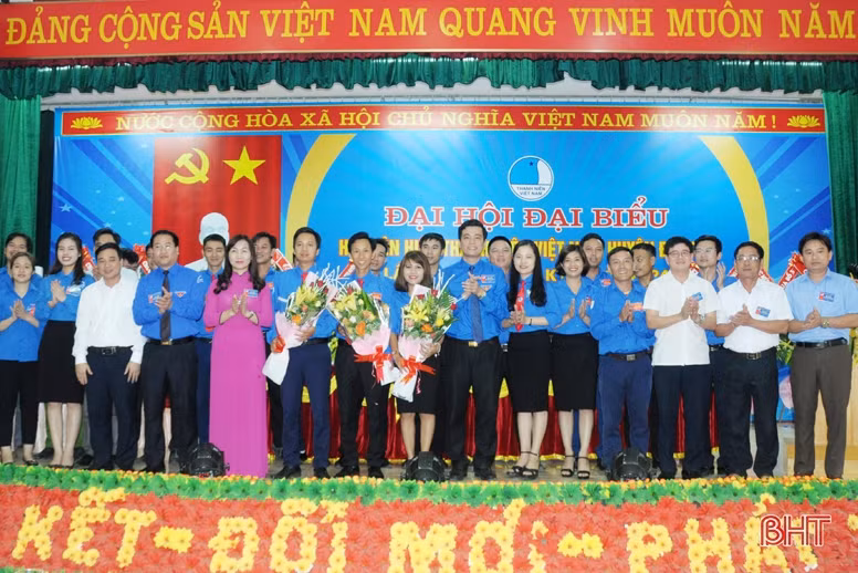 Hội LHTN Việt Nam huyện Đức Thọ tổ chức thành công đại hội điểm
