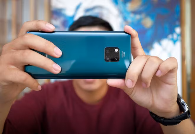 Loạt smartphone giảm giá mạnh cuối tháng 4