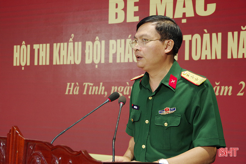 Thượng tá Nguyễn Tú Tài – Phó Chỉ huy trưởng Bộ CHQS tỉnh phát biểu.