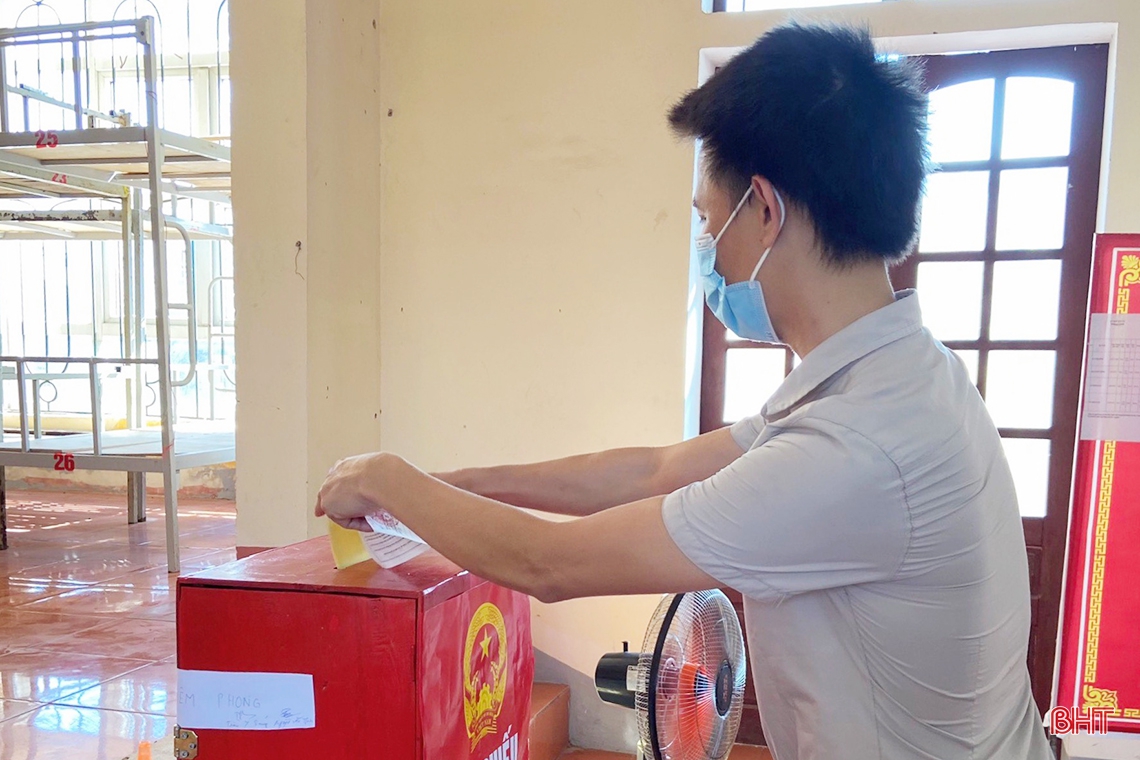Cử tri Hà Tĩnh trao niềm tin, gửi kỳ vọng!
