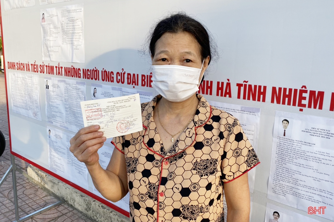 Cử tri Hà Tĩnh trao niềm tin, gửi kỳ vọng!