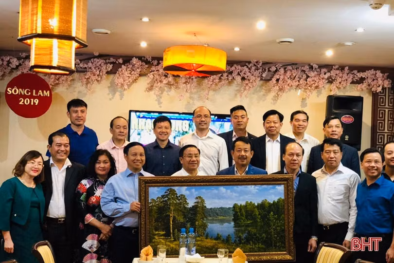 Bí thư Tỉnh ủy Hà Tĩnh kết thúc tốt đẹp chuyến thăm 3 nước châu Âu