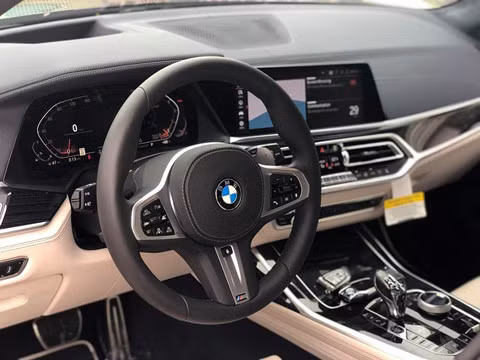 BMW X7 đầu tiên về Việt Nam, giá khoảng 7 tỷ đồng