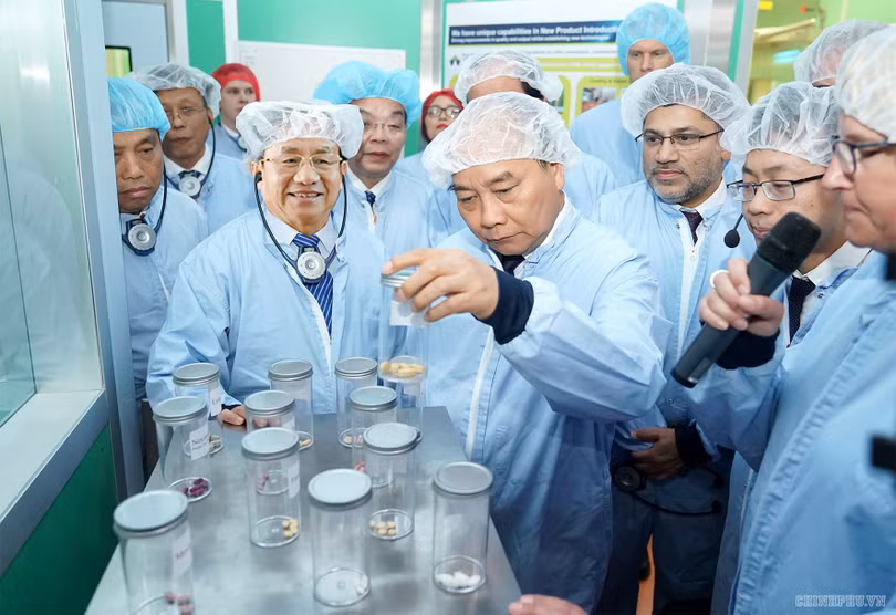 Bí thư Tỉnh ủy Hà Tĩnh thăm tập đoàn dược phẩm hàng đầu Thụy Điển