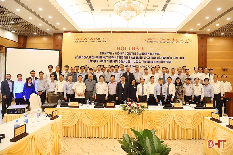 Tham vấn ý kiến chuyên gia để xây dựng Hà Tĩnh phát triển xanh và bền vững