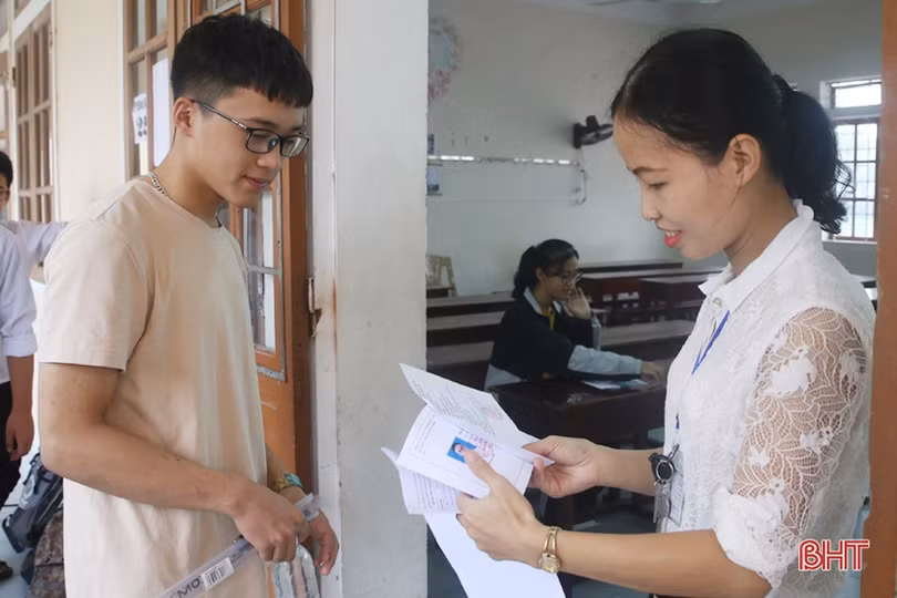 829 thí sinh “đua” 320 chỉ tiêu THPT Chuyên Hà Tĩnh