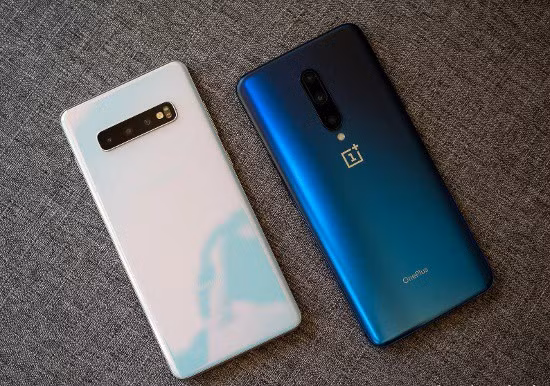 OnePlus 7 Pro & Galaxy S10 Plus: “Kẻ tám lạng, người nửa cân”!