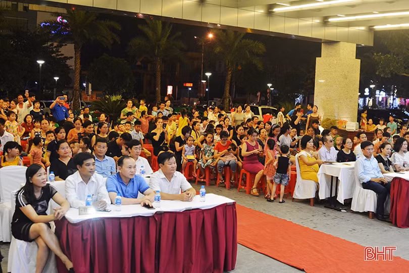 Kết nối yêu thương với trẻ em khiếm thị thành phố Hà Tĩnh