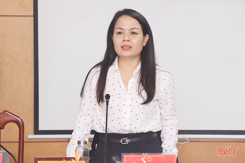 Các tổ đại biểu HĐND tỉnh thảo luận nội dung trình Kỳ họp thứ 17