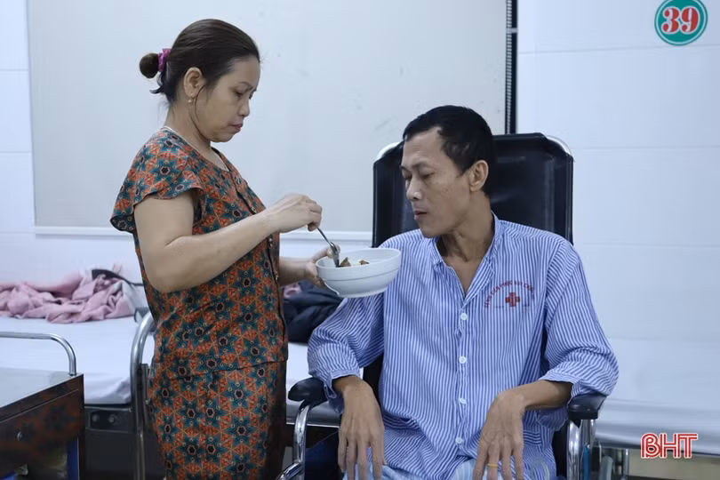 MS 2324: Người đàn ông khuyết tật tâm huyết làm việc thiện cần được giúp đỡ