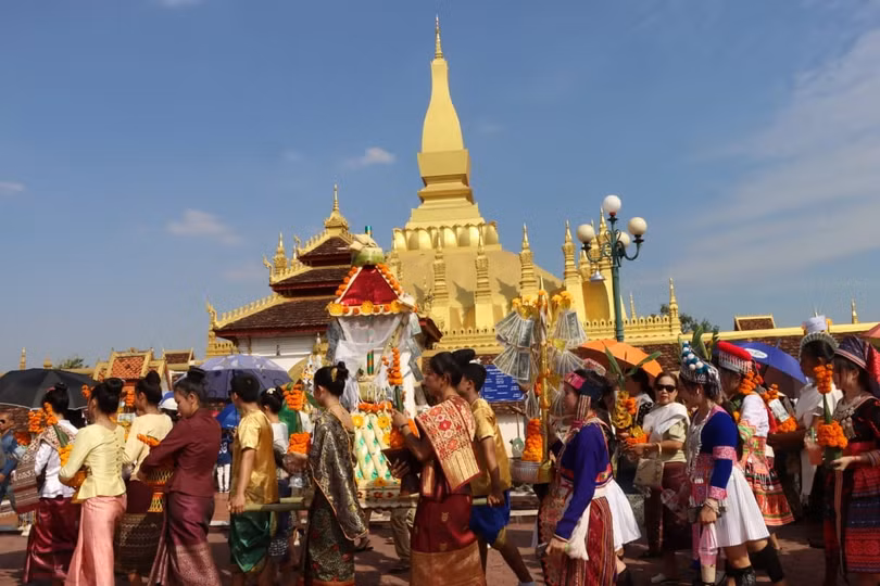Người Lào vui hội That Luang