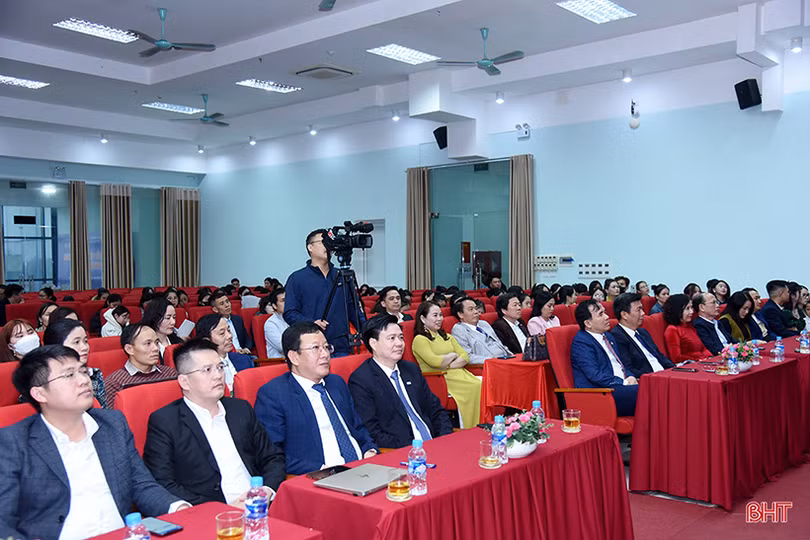 Viên đan nhung hươu giành giải nhất Cuộc thi Khởi nghiệp đổi mới sáng tạo Hà Tĩnh