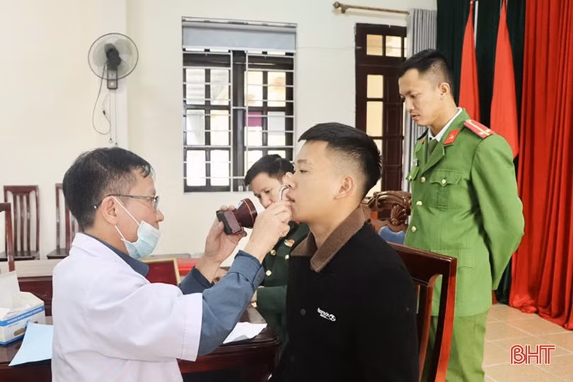 Hà Tĩnh gấp rút khám tuyển nghĩa vụ quân sự tại các địa phương