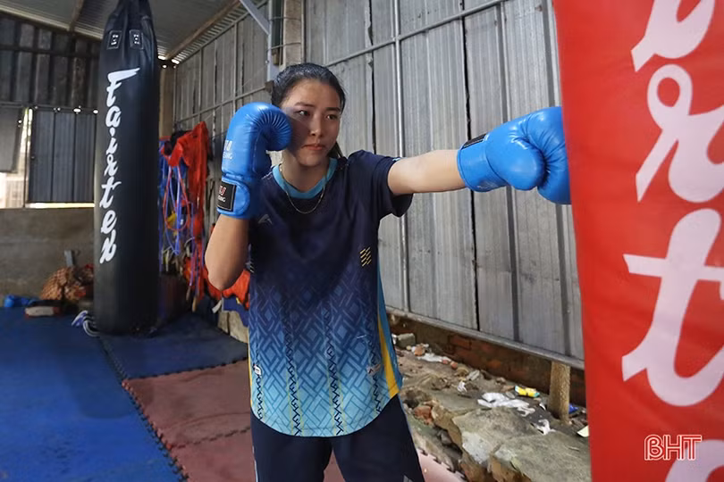 Chuyện về “bóng hồng” kickboxing Hà Tĩnh