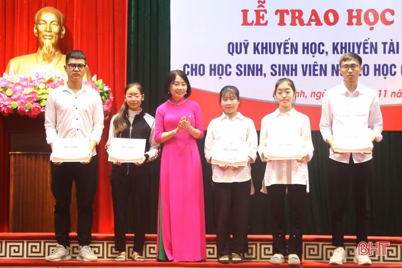 Quỹ Khuyến học, khuyến tài Phạm Dương - chắp cánh ước mơ
