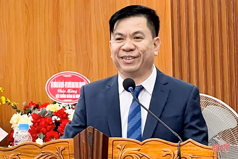 Trường THPT Chuyên Hà Tĩnh có Hiệu trưởng mới