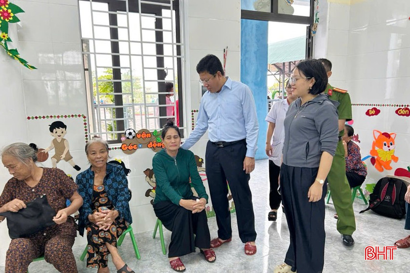 Bố trí chu đáo các điều kiện sinh hoạt tại nơi tránh trú.