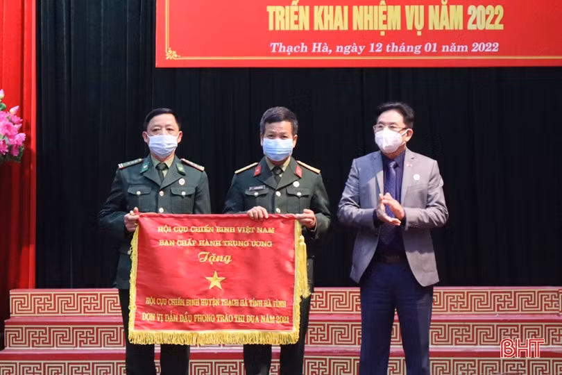 Thủ tướng Chính phủ tặng bằng khen cho Ủy ban MTTQ huyện Thạch Hà