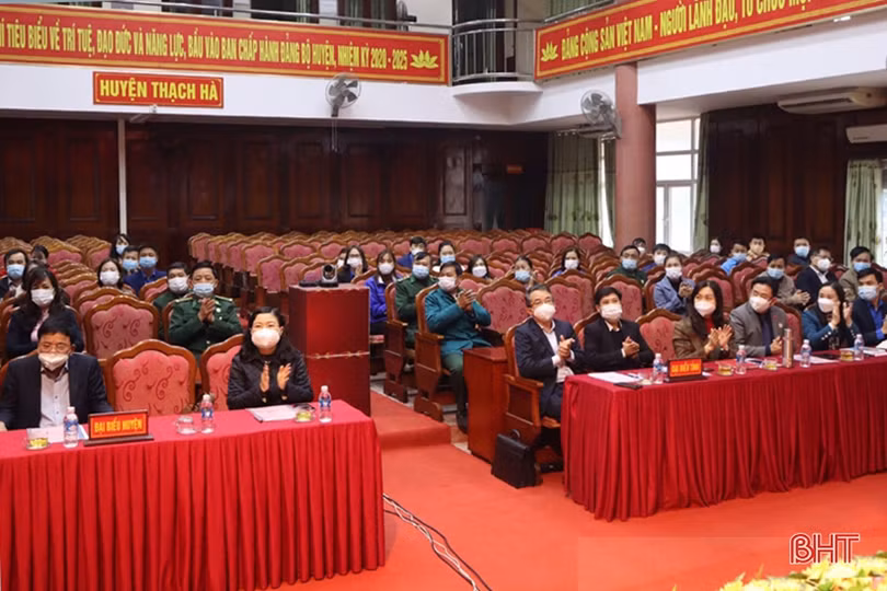 Thủ tướng Chính phủ tặng bằng khen cho Ủy ban MTTQ huyện Thạch Hà