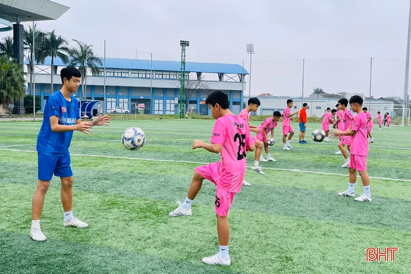 U13 Hà Tĩnh hội quân sau khi giành Á quân Giải Bóng đá thiếu niên Cup Yamaha