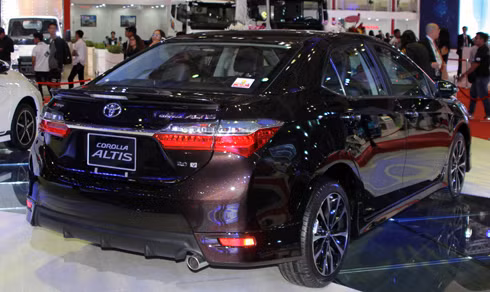 corolla altis 2017 sedan nang cap trinh lang viet nam