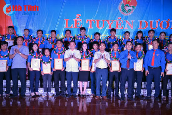 ky anh tuyen duong thanh nien tien tien lam theo loi bac