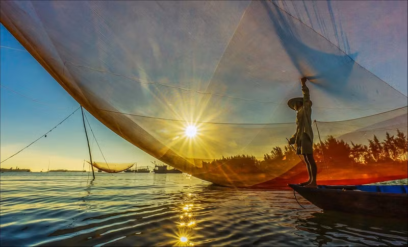 di doc viet nam tham nhung lang chai ven bien