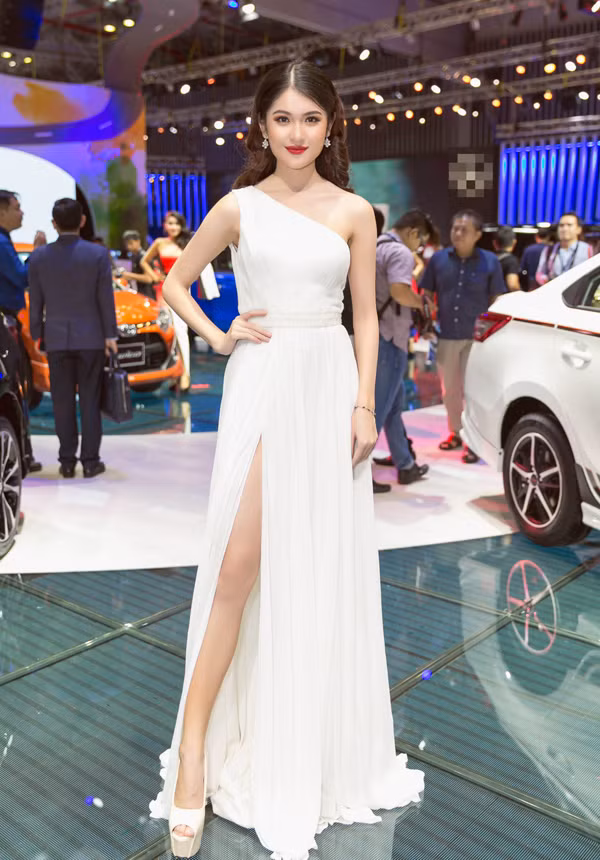 8 my nhan viet mac dep nhat tuan