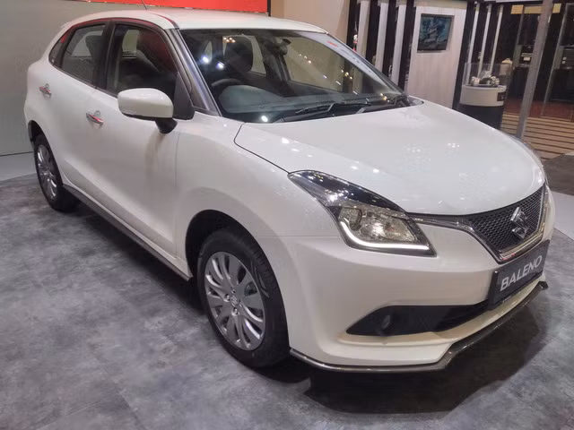 xe gia re suzuki baleno 2017 duoc ven man tai dong nam a