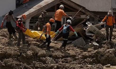 Indonesia kéo dài thời gian tìm kiếm nạn nhân động đất