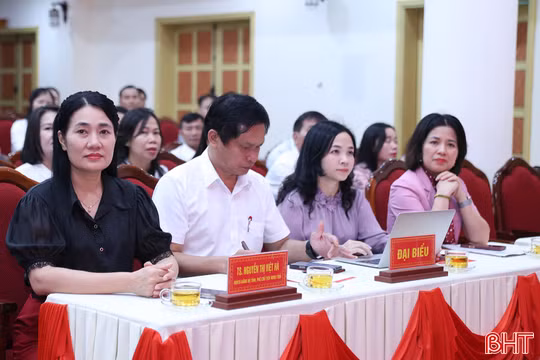 Khai giảng lớp bồi dưỡng đại biểu HĐND cấp xã 