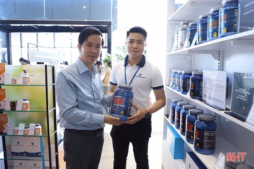 Khai trương cửa hàng The Vitamin Shoppe Việt Nam tại Hà Tĩnh