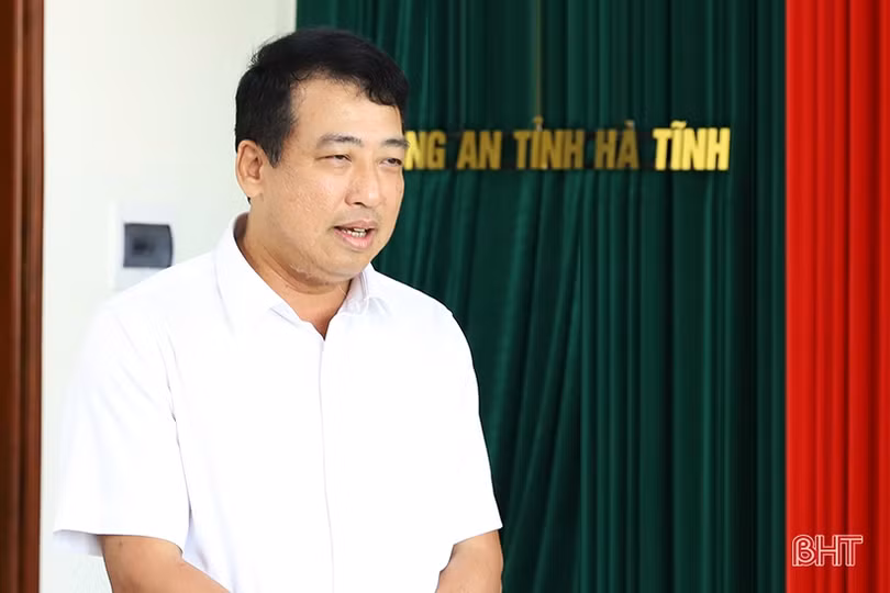 Thường trực HĐND tỉnh Hà Tĩnh chúc mừng Ngày truyền thống lực lượng Cảnh sát nhân dân
