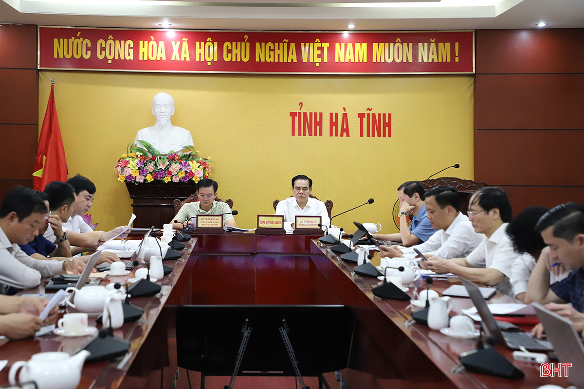 Các đại biểu tham gia tại điểm cầu Hà Tĩnh.