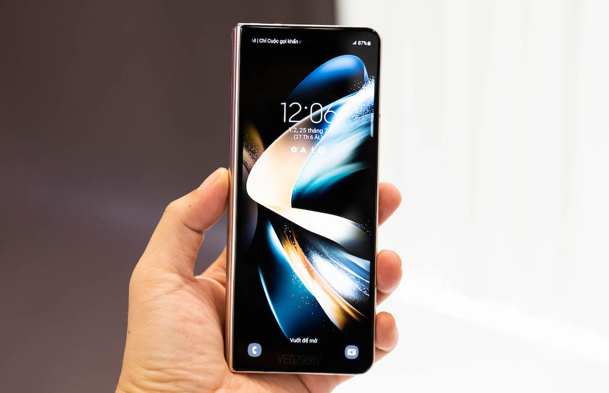 Ảnh thực tế Samsung Galaxy Z Fold4