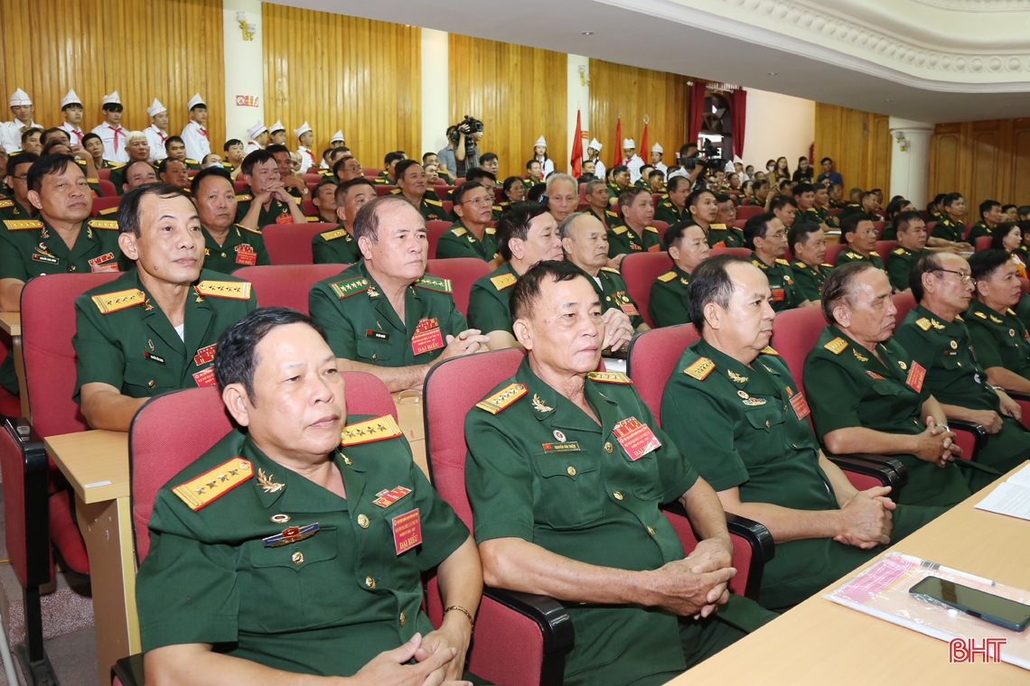 Tiếp tục phát huy truyền thống “Bộ đội Cụ Hồ”, góp sức phát triển quê hương