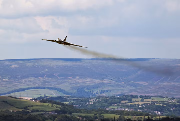 suc manh khung khiep cua than lua avro 698 vulcan b 2