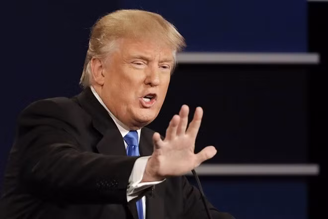 trich nuoc my nhin tu ben trong cua donald trump