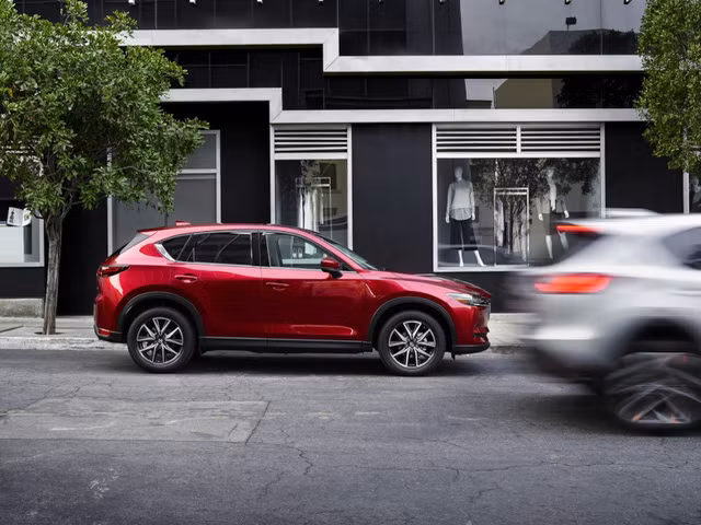 can canh mazda cx 5 hoan toan moi