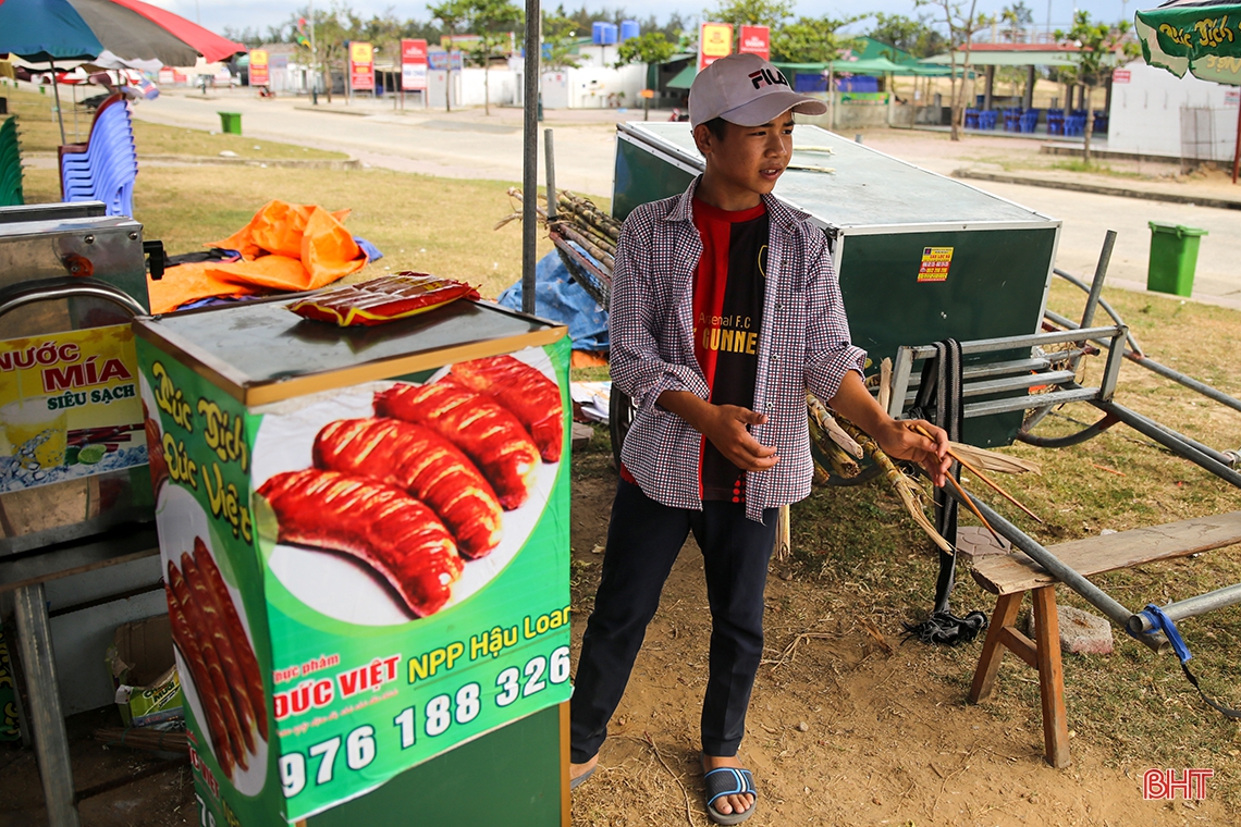 Muôn vẻ trẻ em nông thôn Hà Tĩnh giúp bố mẹ thêm thu nhập