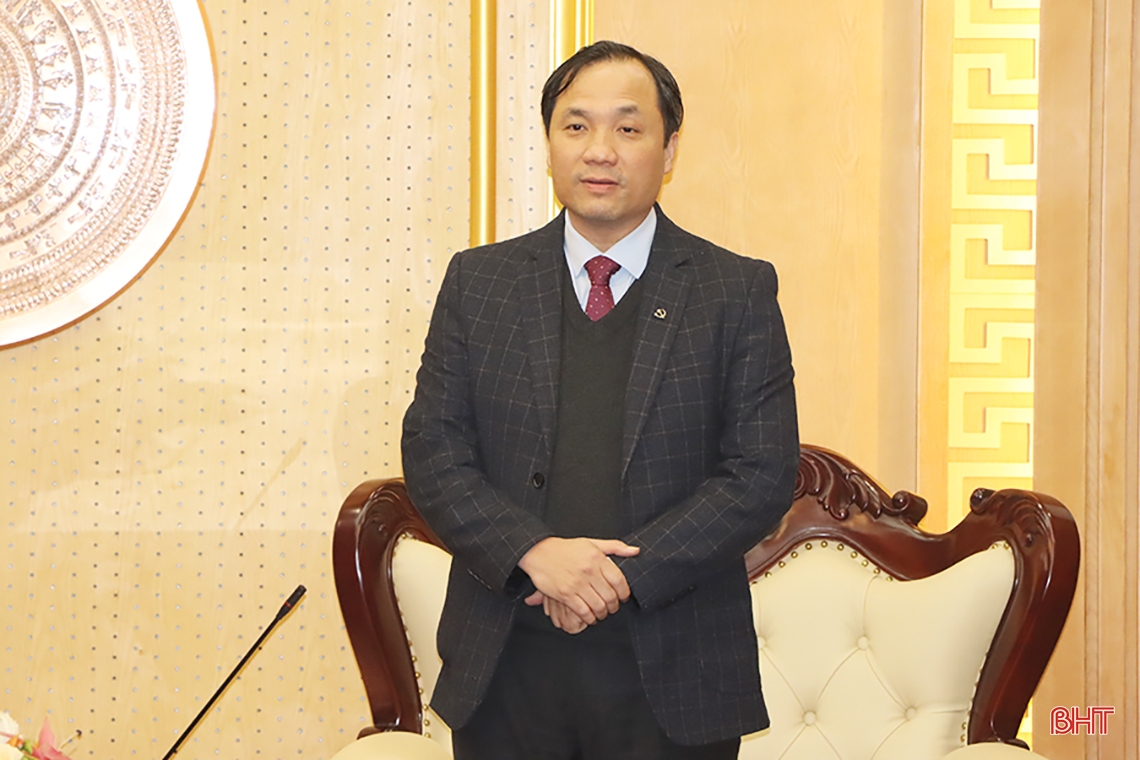 Bộ Tư lệnh Vùng Cảnh sát biển 1 chúc tết Đảng bộ, Nhân dân Hà Tĩnh và tặng quà gia đình chính sách, hoàn cảnh khó khăn