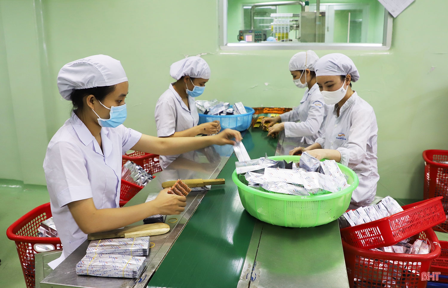 Doanh nghiệp giữ vững vai trò “xương sống” của nền kinh tế