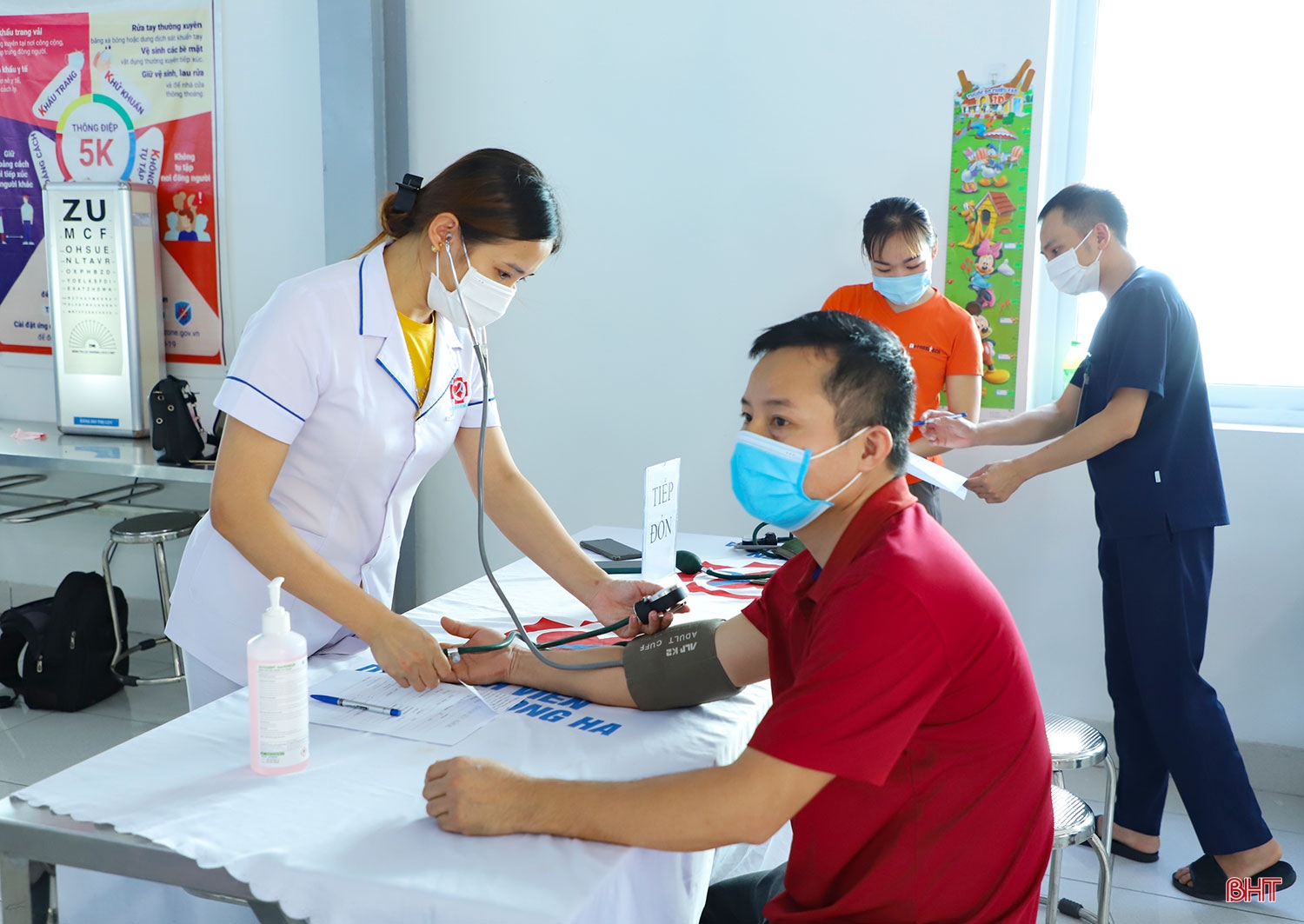 Doanh nghiệp giữ vững vai trò “xương sống” của nền kinh tế