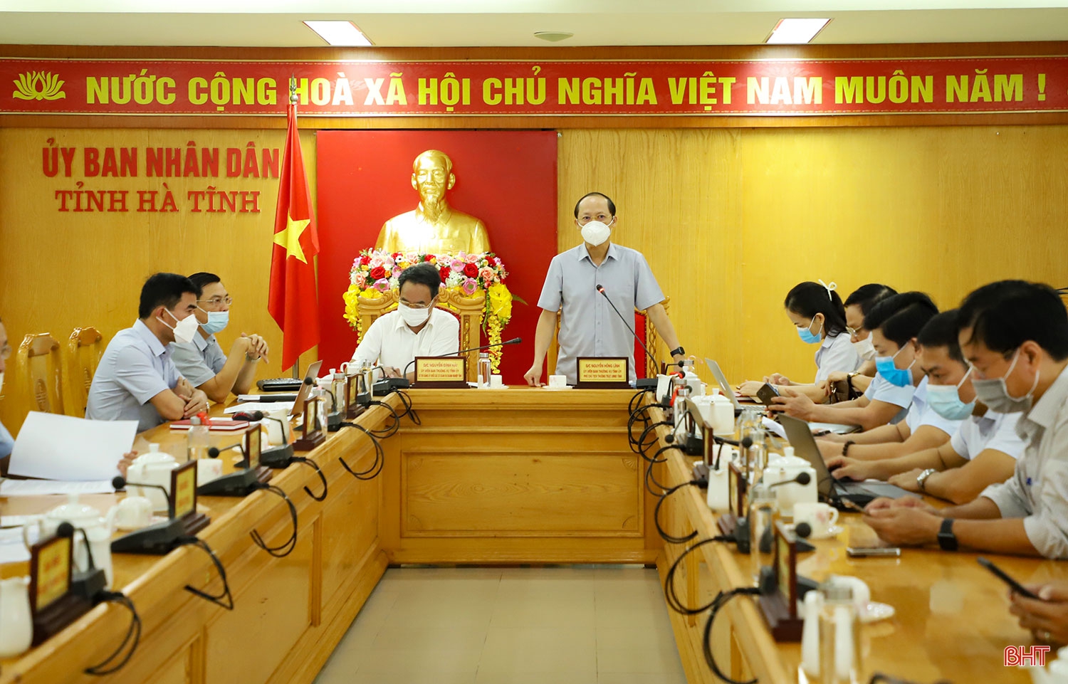 Doanh nghiệp giữ vững vai trò “xương sống” của nền kinh tế