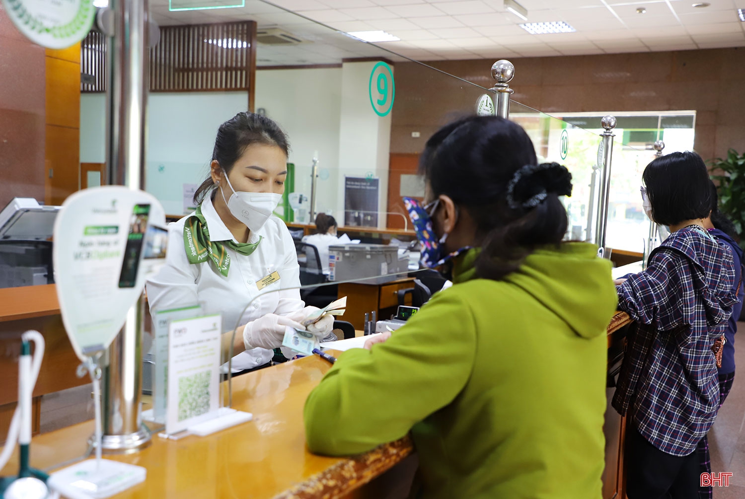 Doanh nghiệp giữ vững vai trò “xương sống” của nền kinh tế