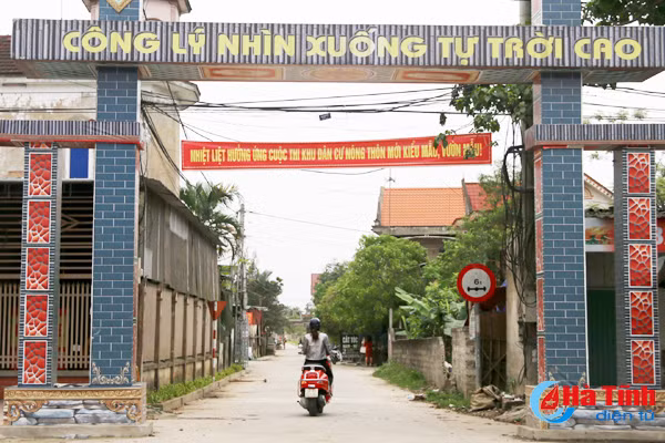 nguoi cong giao ha tinh tich cuc xay dung va bao ve to quoc