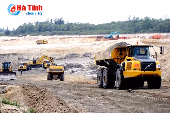 dung khai thac mo sat thach khe bai 5 khi nha dau tu thieu nang luc tai chinh