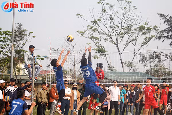 nhung pha dap chan bong nay lua tai hoi khoe phu dong ha tinh